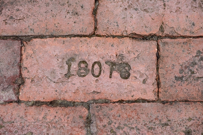 38543